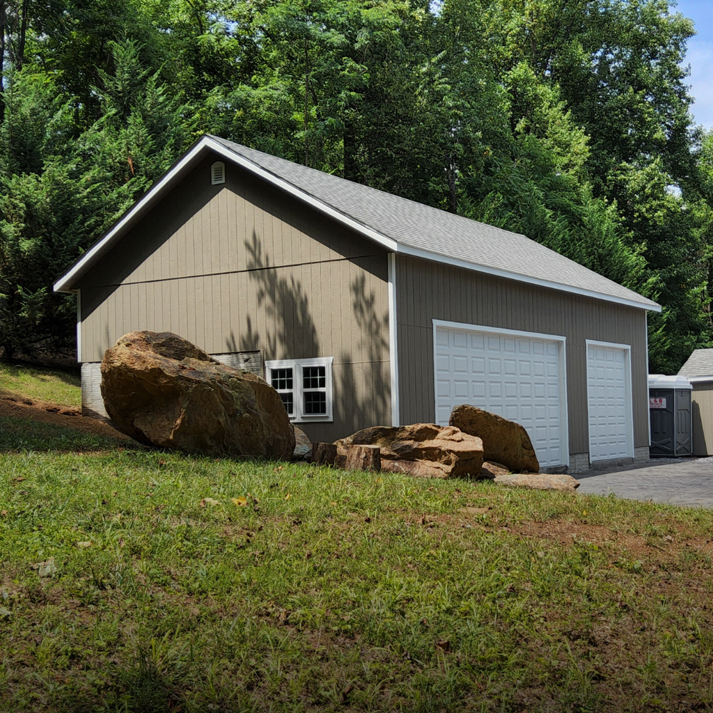 24' x 24' garage